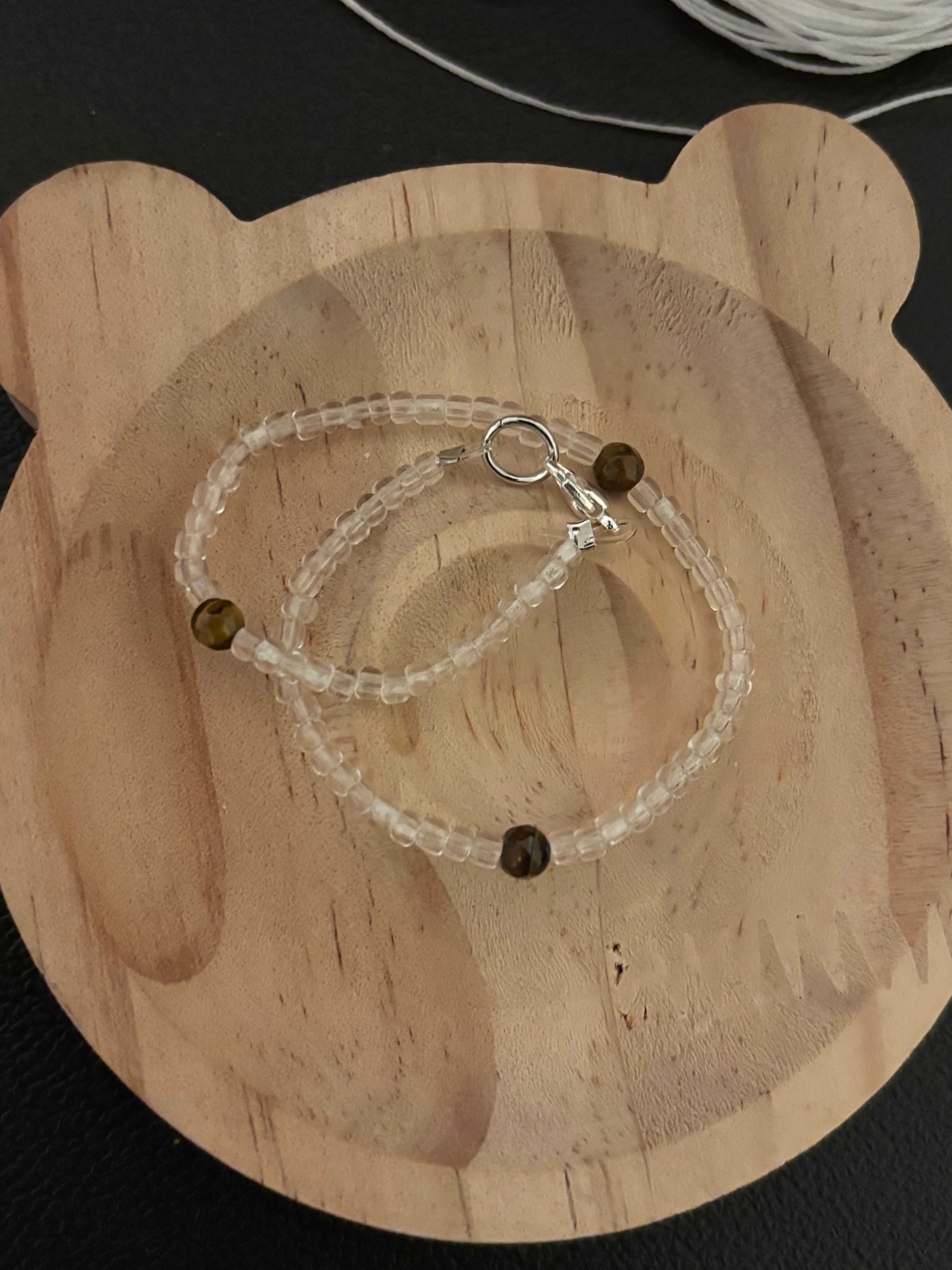 Take off and put back on anklet 8inches tiger eye